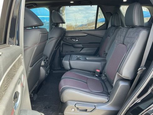 New 2026 Honda Pilot Black Edition image 10