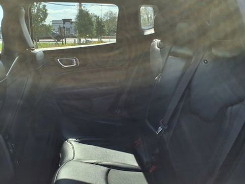 Used 2025 Jeep Compass Trailhawk image 16