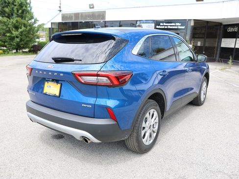 Used 2023 Ford Escape Active AWD/4WD image 7