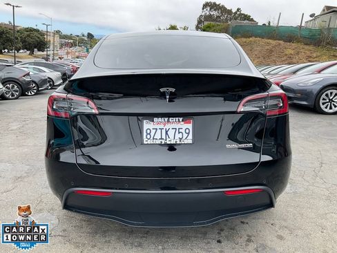 Used 2022 Tesla Model Y Performance AWD/4WD image 4