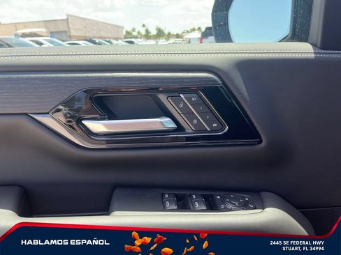 New 2026 GMC Yukon XL AT4 Ultimate AWD/4WD image 24