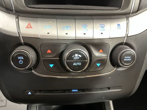 Used 2012 Dodge Journey Crew w/ Flexible Seating Group image 16