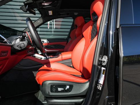 Used 2026 BMW X5 M Competition w/ Executive Package AWD/4WD image 16