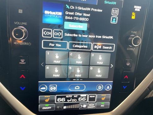 Used 2024 Subaru Ascent Premium w/ Convenience Package AWD/4WD image 10