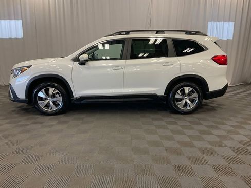 Used 2025 Subaru Ascent Premium AWD/4WD image 8