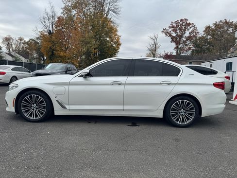 Used 2018 BMW 530e w/ Premium Package 2 image 4