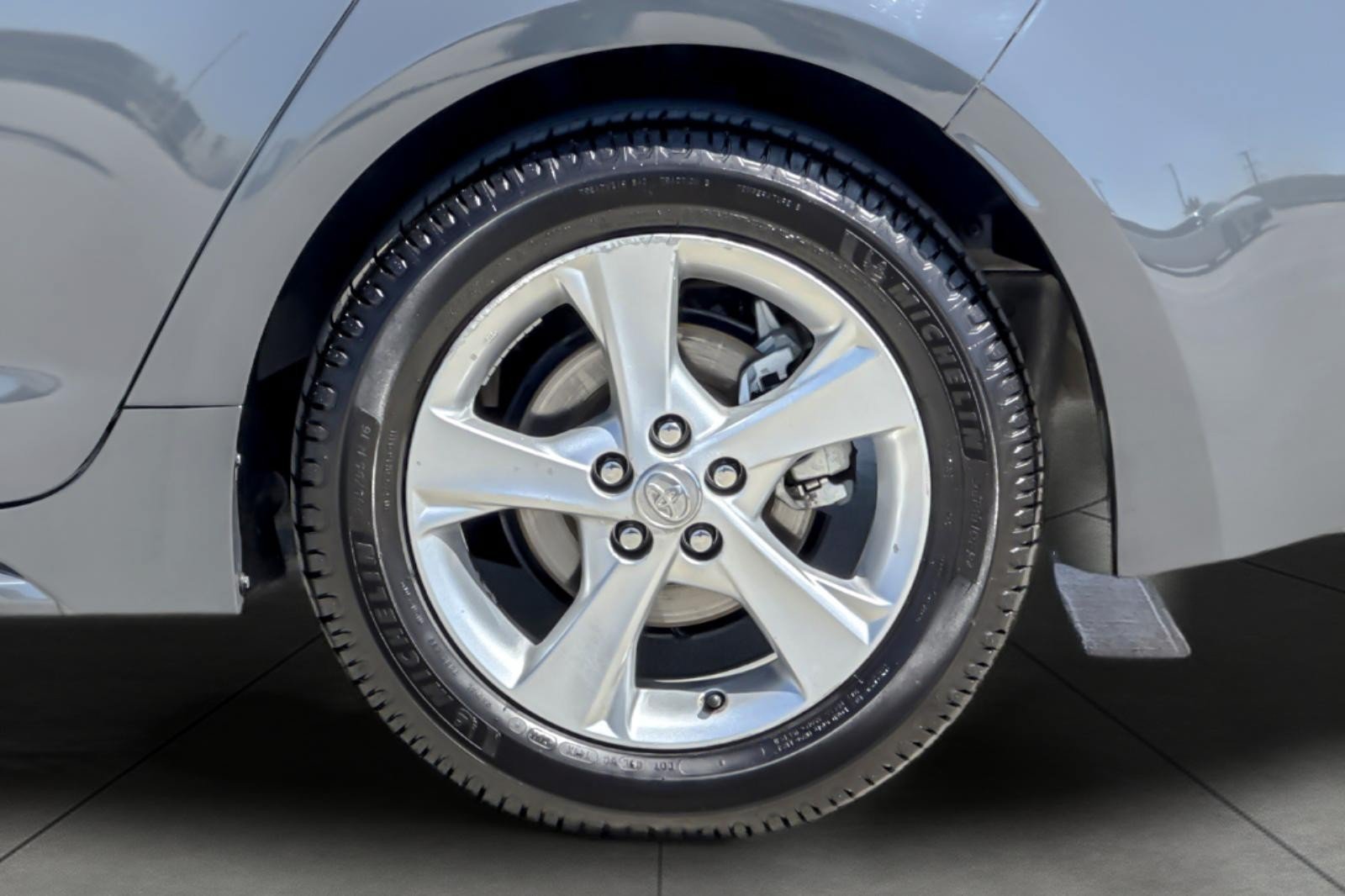 Used 2023 Toyota Corolla LE FWD image 23