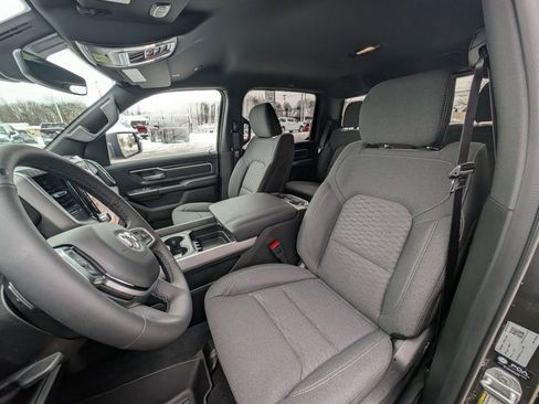 New 2026 RAM 1500 4x4 Crew Cab image 13