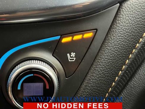 Used 2021 Chevrolet Equinox Premier image 37