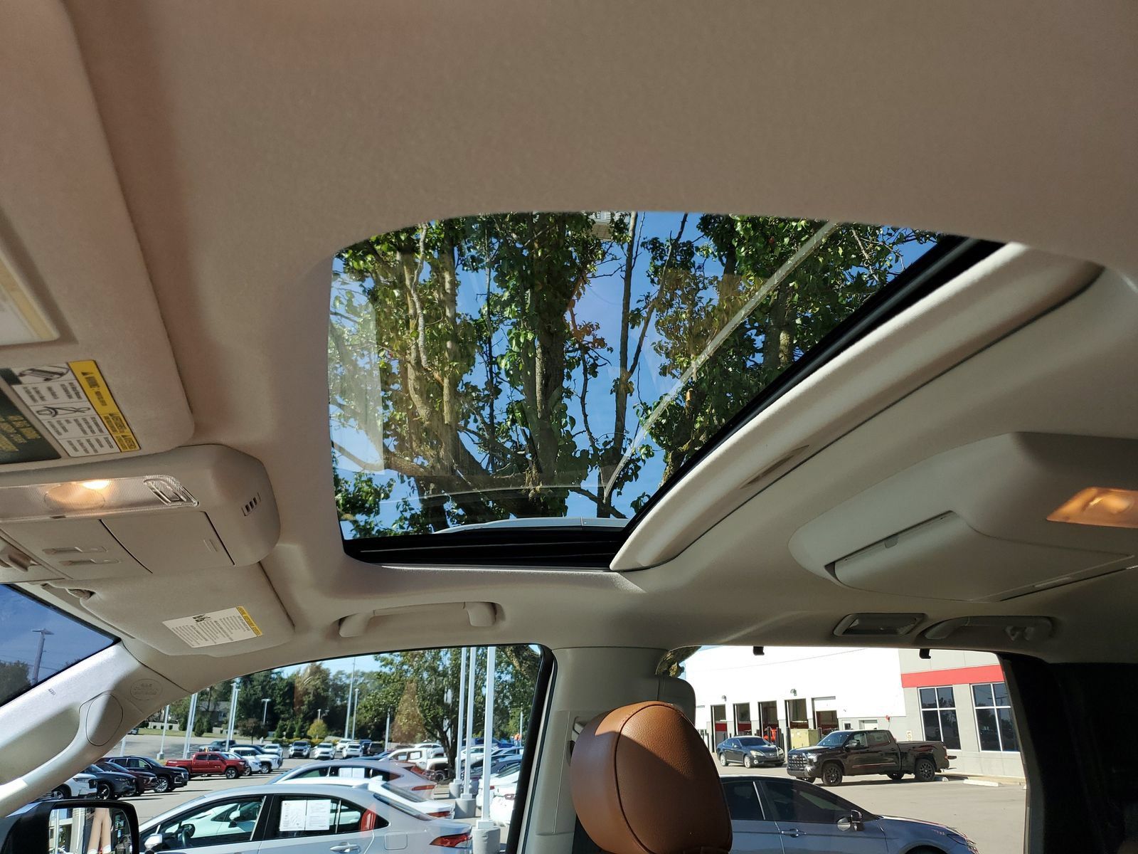 Used 2019 Toyota Sequoia Platinum AWD/4WD image 19