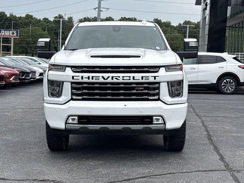 Used 2022 Chevrolet Silverado 2500 LTZ w/ Z71 Chrome Sport Edition AWD/4WD image 3