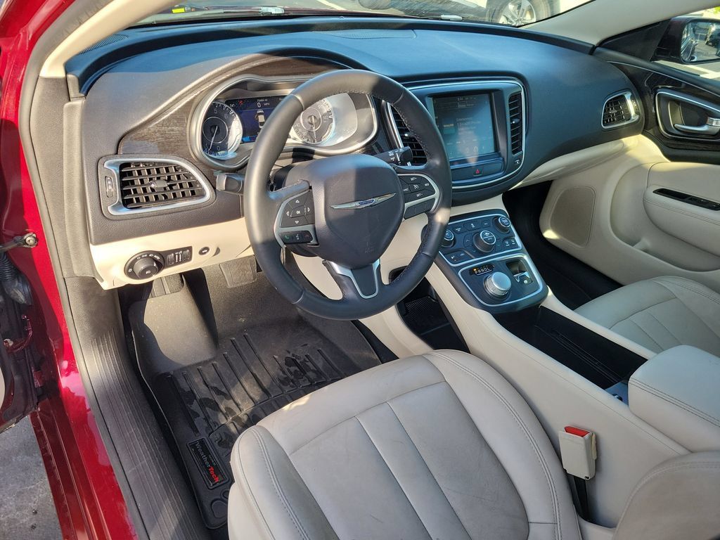 Used 2016 Chrysler 200 C FWD image 21