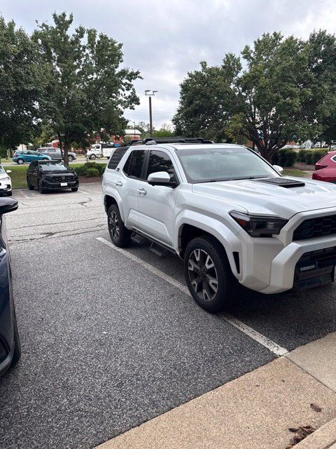 Used 2025 Toyota 4Runner TRD Sport Premium w/ Tow Technology Package AWD/4WD image 2