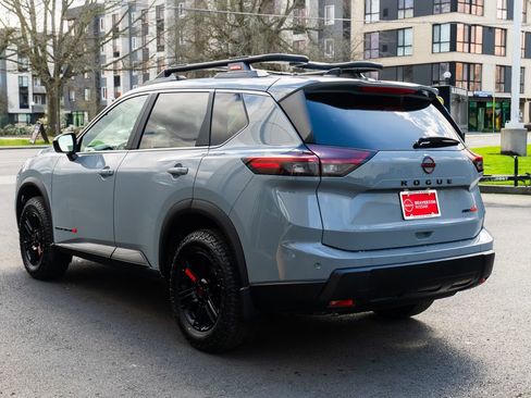 New 2026 Nissan Rogue SV image 4
