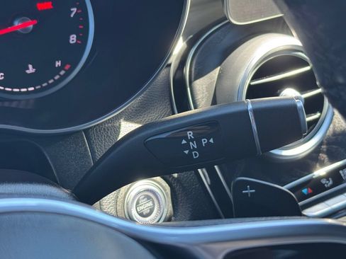 Used 2020 Mercedes-Benz GLC 300 image 17
