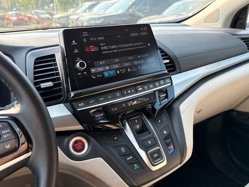Used 2025 Honda Odyssey EX-L image 20