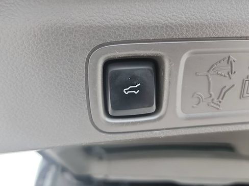 Certified 2018 Ford Expedition Limited AWD/4WD image 25