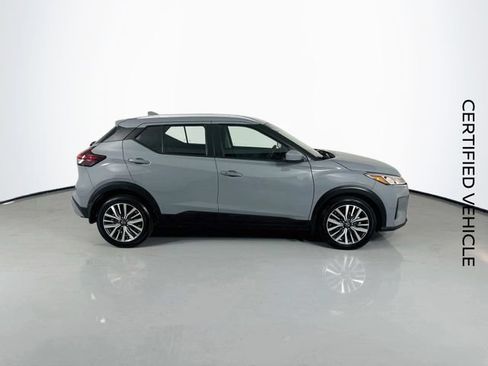 Certified 2024 Nissan Kicks SV FWD image 10