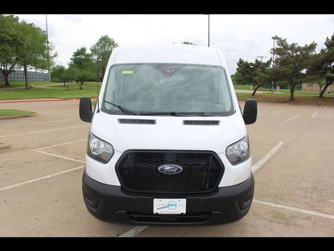 Used 2024 Ford Transit 250 148 Medium Roof image 3