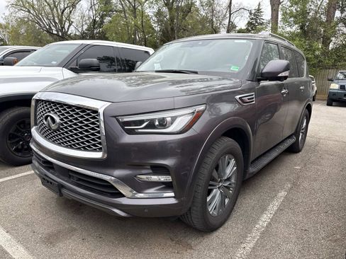 Used 2024 INFINITI QX80 Luxe image 2