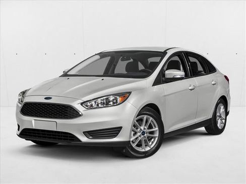 Used 2018 Ford Focus SE FWD image 1