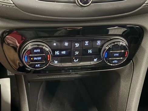Used 2023 Buick Encore GX Essence w/ Experience Buick Package FWD image 44