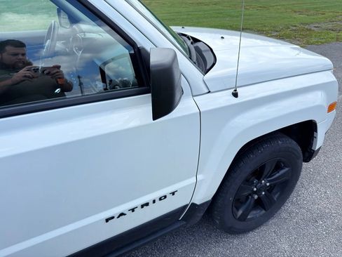 Used 2015 Jeep Patriot Sport w/ Power Value Group FWD image 6