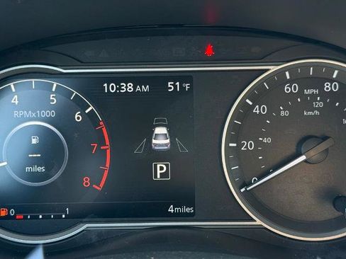 New 2025 Nissan Versa SR w/ Trunk Package image 30