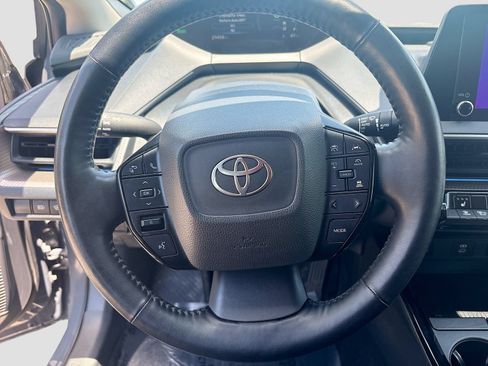 Used 2026 Toyota Prius XLE FWD image 11
