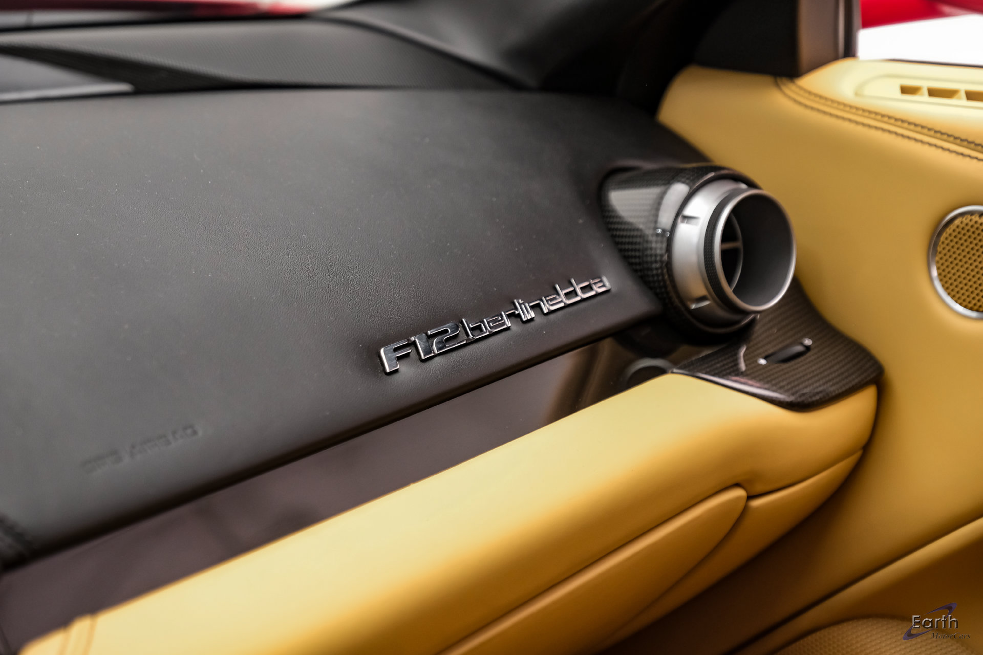 Used 2015 Ferrari F12 Berlinetta RWD image 79