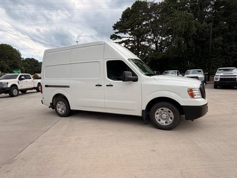 Used 2021 Nissan NV 2500 SV w/ Navigation Package RWD image 3