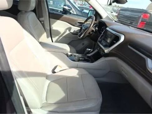 Used 2018 GMC Acadia SLT w/ LPO, Floor Liner Package image 16