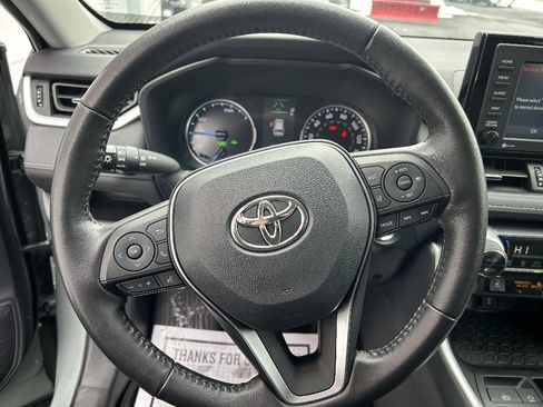 Used 2022 Toyota RAV4 XLE Premium AWD/4WD image 20