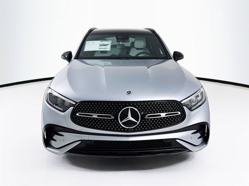 New 2026 Mercedes-Benz GLC 300 image 2