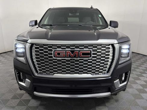 Used 2023 GMC Yukon Denali AWD/4WD image 2