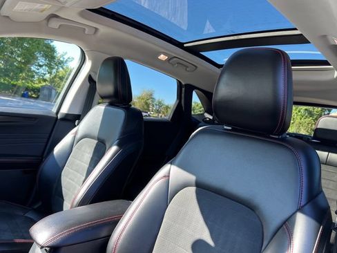 Used 2022 Ford Escape SEL w/ SEL Stealth AWD Package image 17