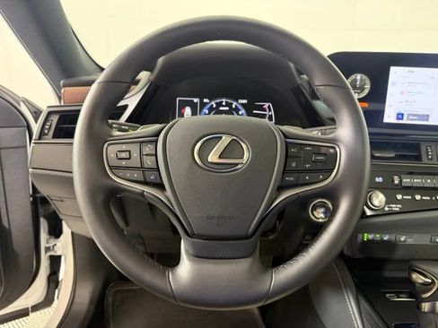 Used 2025 Lexus ES 350 w/ Premium Package FWD image 27