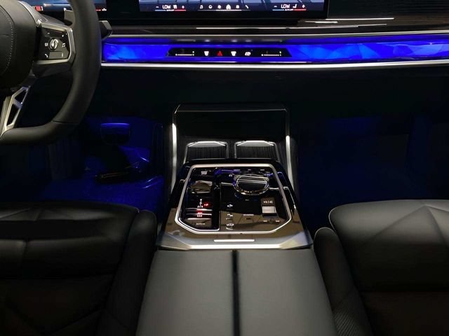 Used 2026 BMW 740i RWD image 15