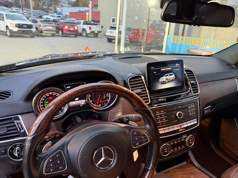 Used 2017 Mercedes-Benz GLS 63 AMG 4MATIC image 24