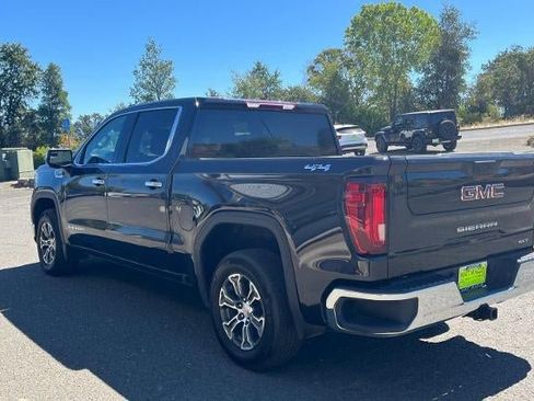 Used 2025 GMC Sierra 1500 SLT AWD/4WD image 3