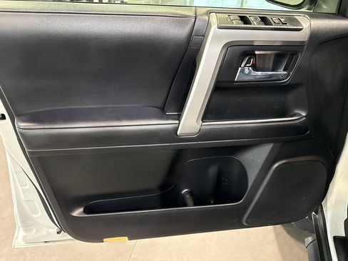 Used 2023 Toyota 4Runner SR5 Premium w/ Moonroof Package AWD/4WD image 8