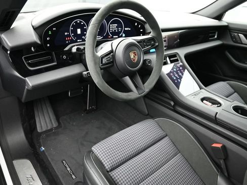 Certified 2025 Porsche Taycan 4S AWD/4WD image 4