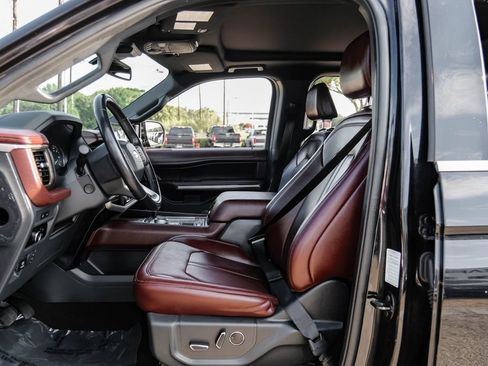 Used 2024 Ford Expedition Max Limited RWD image 42