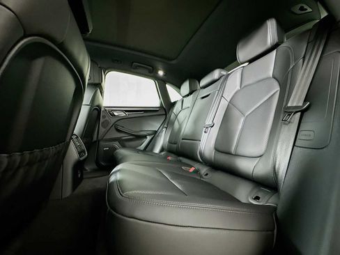 New 2026 Porsche Macan AWD/4WD image 23