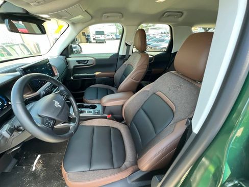 Used 2025 Ford Bronco Sport Outer Banks w/ Outer Banks Tech Package+ AWD/4WD image 7