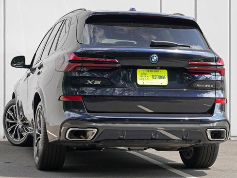 Used 2024 BMW X5 xDrive50e w/ M Sport Package AWD/4WD image 6