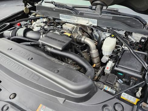 Used 2019 Chevrolet Silverado 2500 High Country w/ Duramax Plus Package AWD/4WD image 26