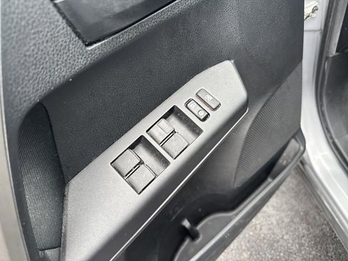 Used 2017 Toyota RAV4 LE image 16