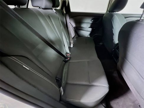 Used 2024 Nissan Rogue S image 23