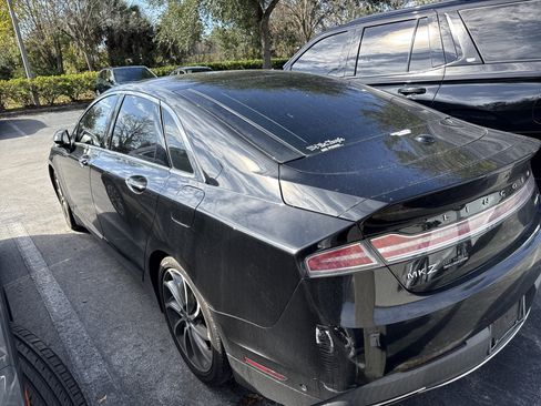 Used 2017 Lincoln MKZ Reserve w/ Drivers Package image 4